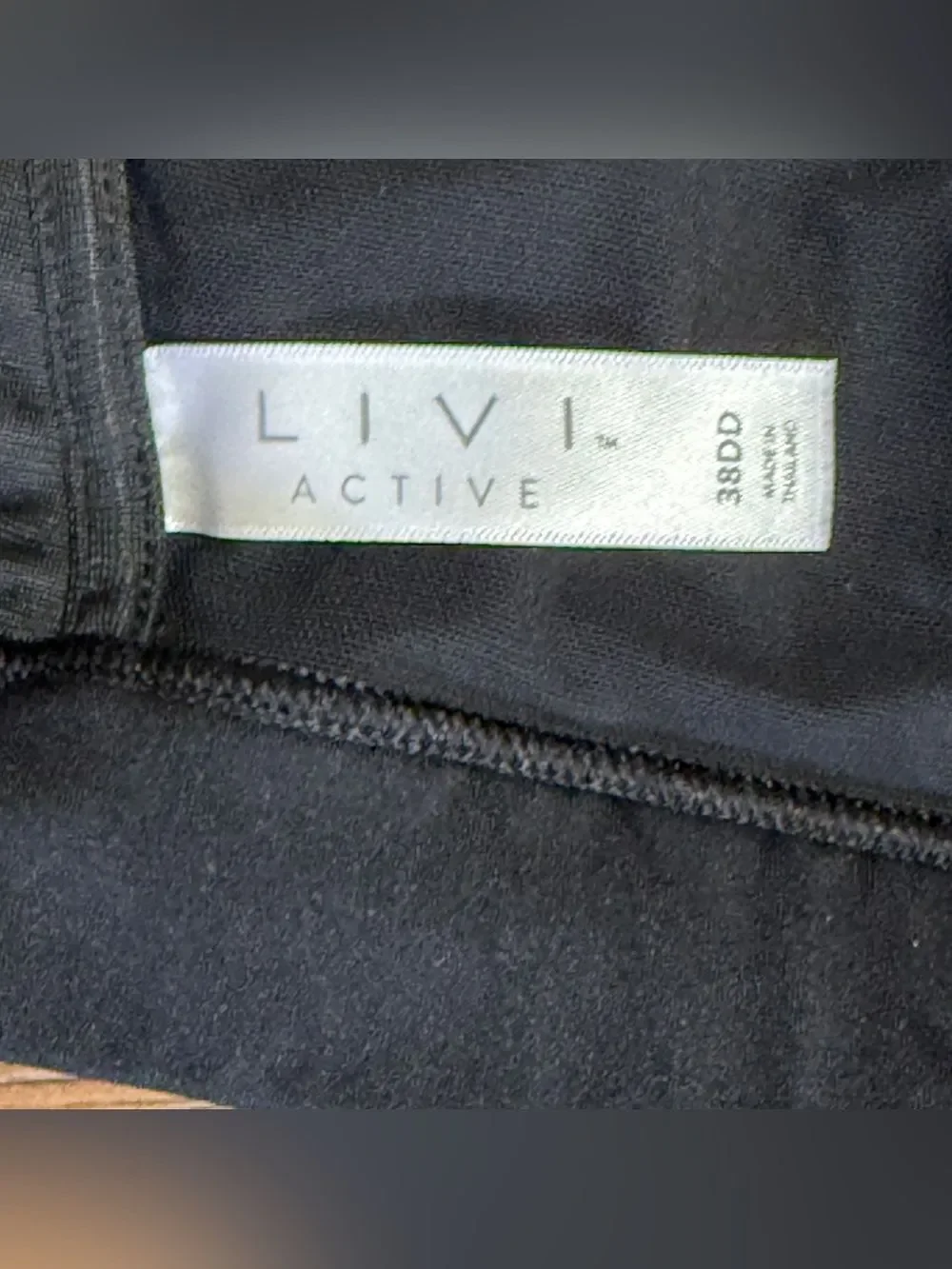 Livi Active for Lane Bryant Black Hot Pink Front-zip Wire-free Sports Bra 38DD